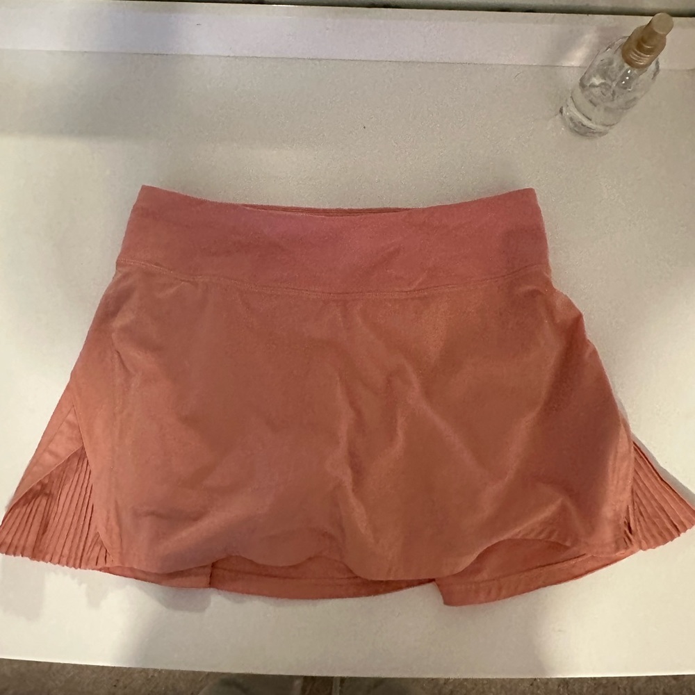 Lululemon play off the pleats skirt